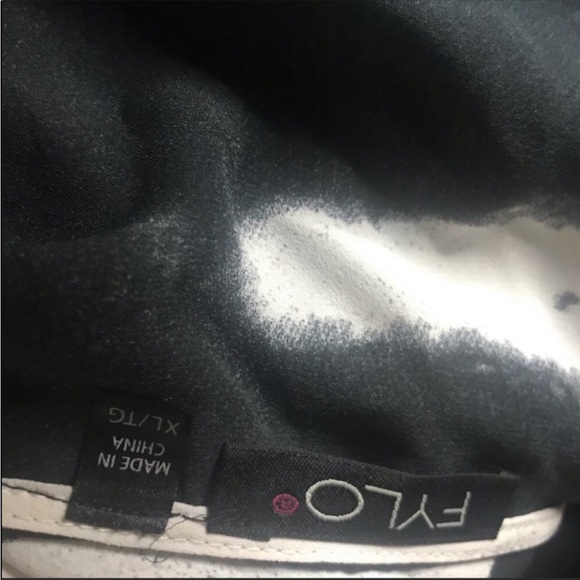 👚🖤🗯SLEEVELESS BLOUSE🗯🖤👚 - Picture 7 of 15